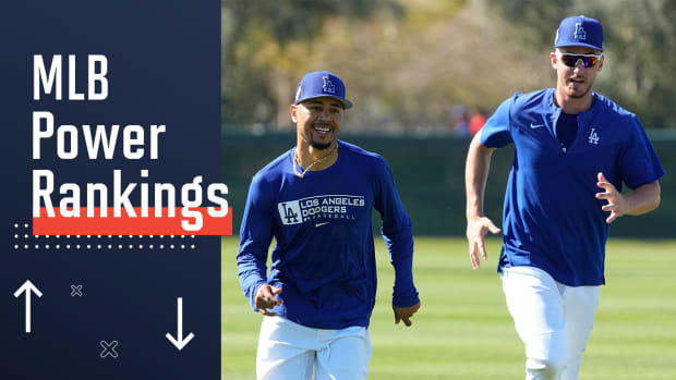 Dodgers enter 2022 as MLB favorites.